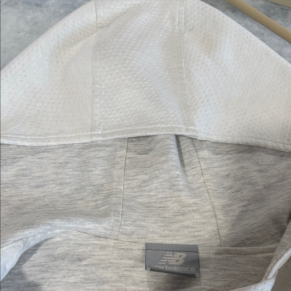 New Balance Gray Hooded Jacket - Picture 6 of 9